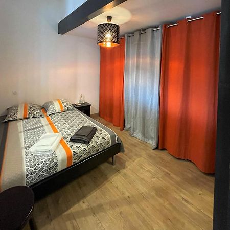 Appartement T2 De 40 M2 - Facile D'Acces, Lumineux Et Au Calme à Saint-Genet-Lerpt Extérieur photo